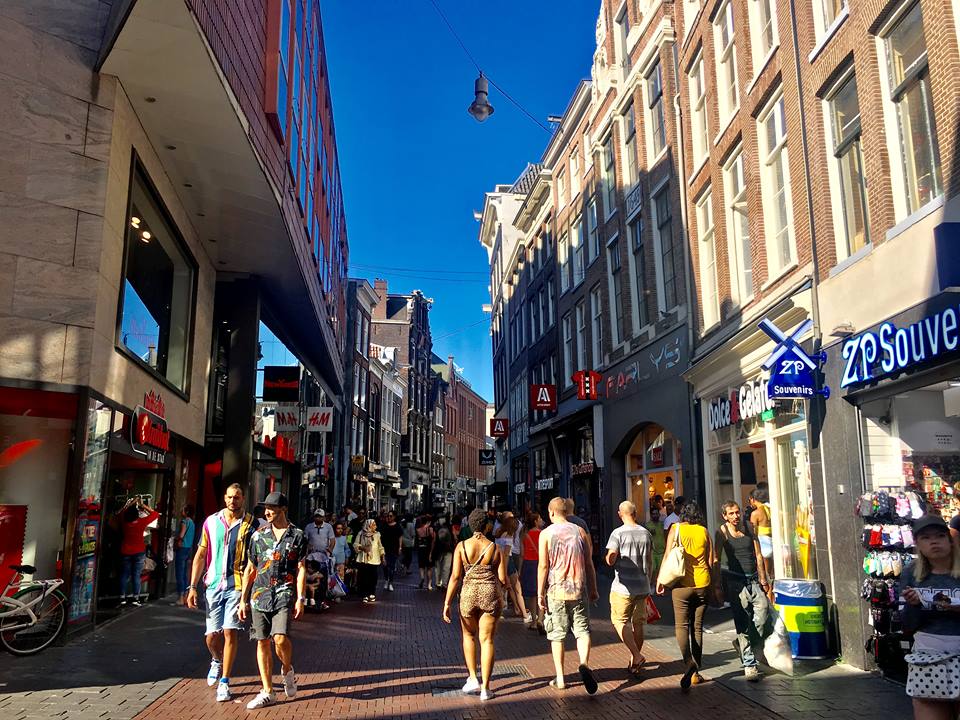 41833314_682699355433442_8691872256336330752_n